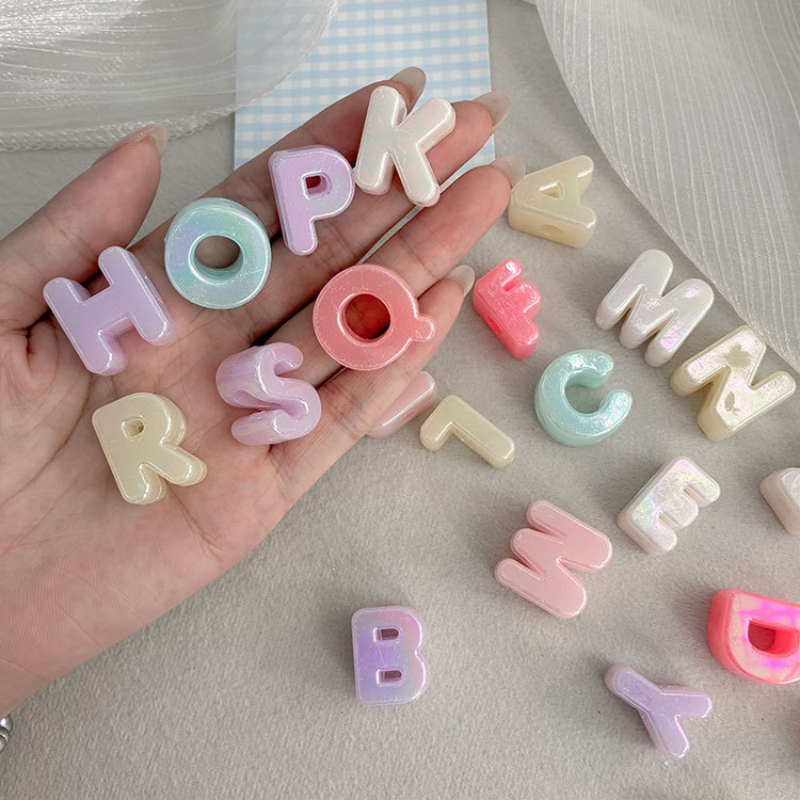 Jewelry Making Course - Candy Color 20mm Iridescent Acryl Letterkralen